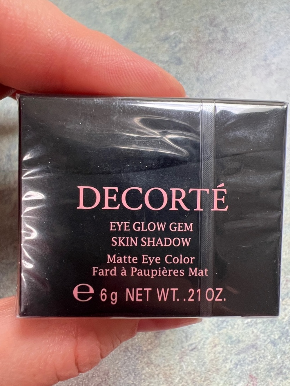 Decorté Eye Glow Gem Matte Eye Color eyeshadow cream - 24M rich mocha